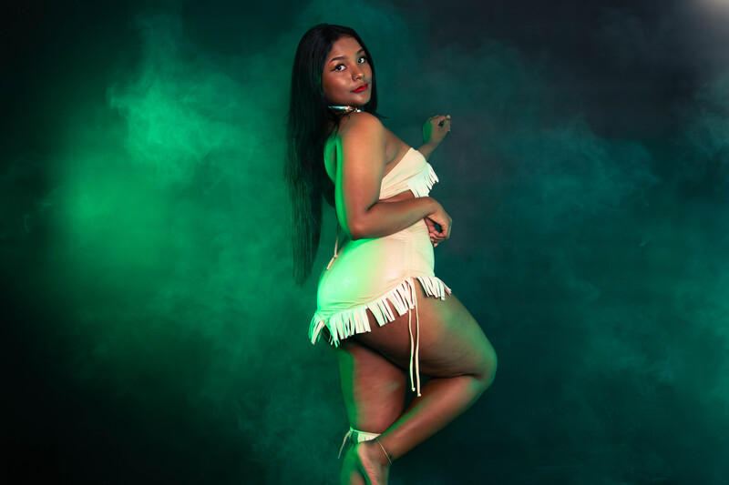 Utøver ZoeyRodriguez Bilde 3