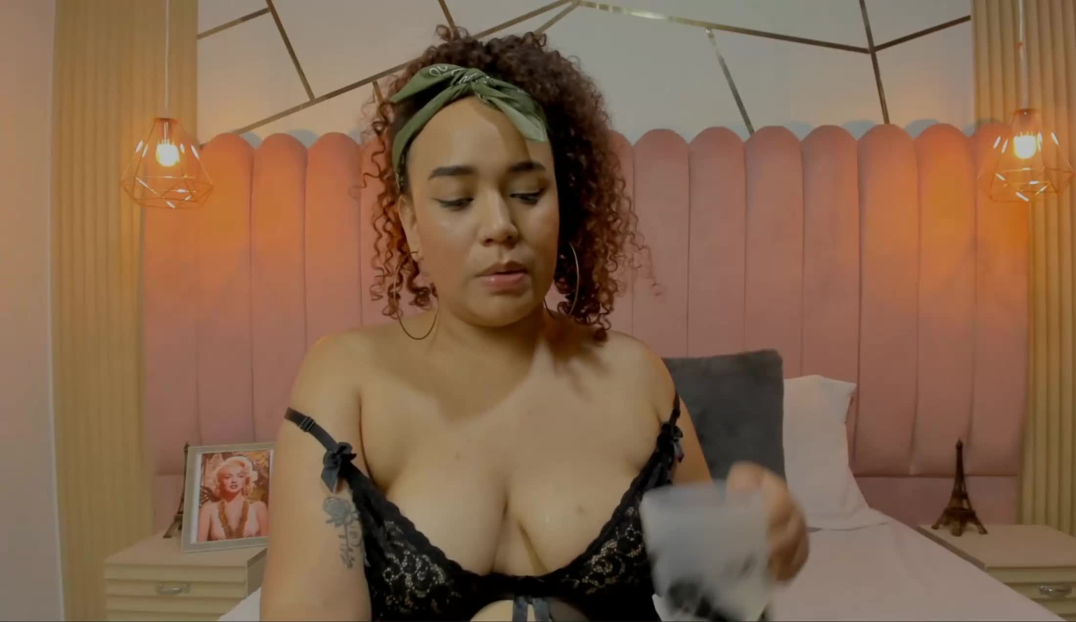 Artist azalehamiller Video 1