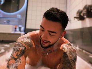 zayn_gaez profilbild på webbkameramodell 