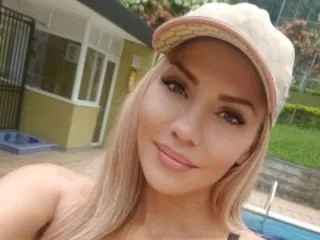 KloeSaldanaa profilbild på webbkameramodell