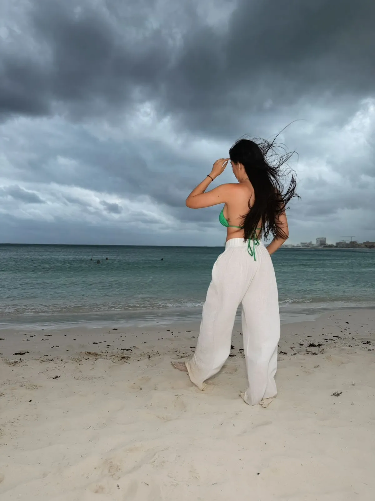 Performer ANNISMILE Photo 2