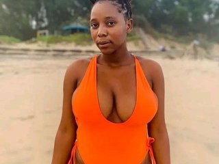 Ebonytits200 profielfoto van cam model