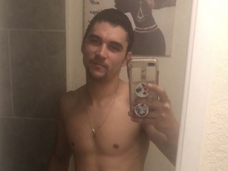 Image de profil du modèle de webcam Apeezy21