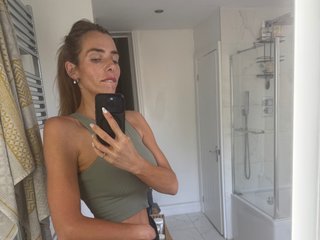 EllaLunaaa profilbild på webbkameramodell