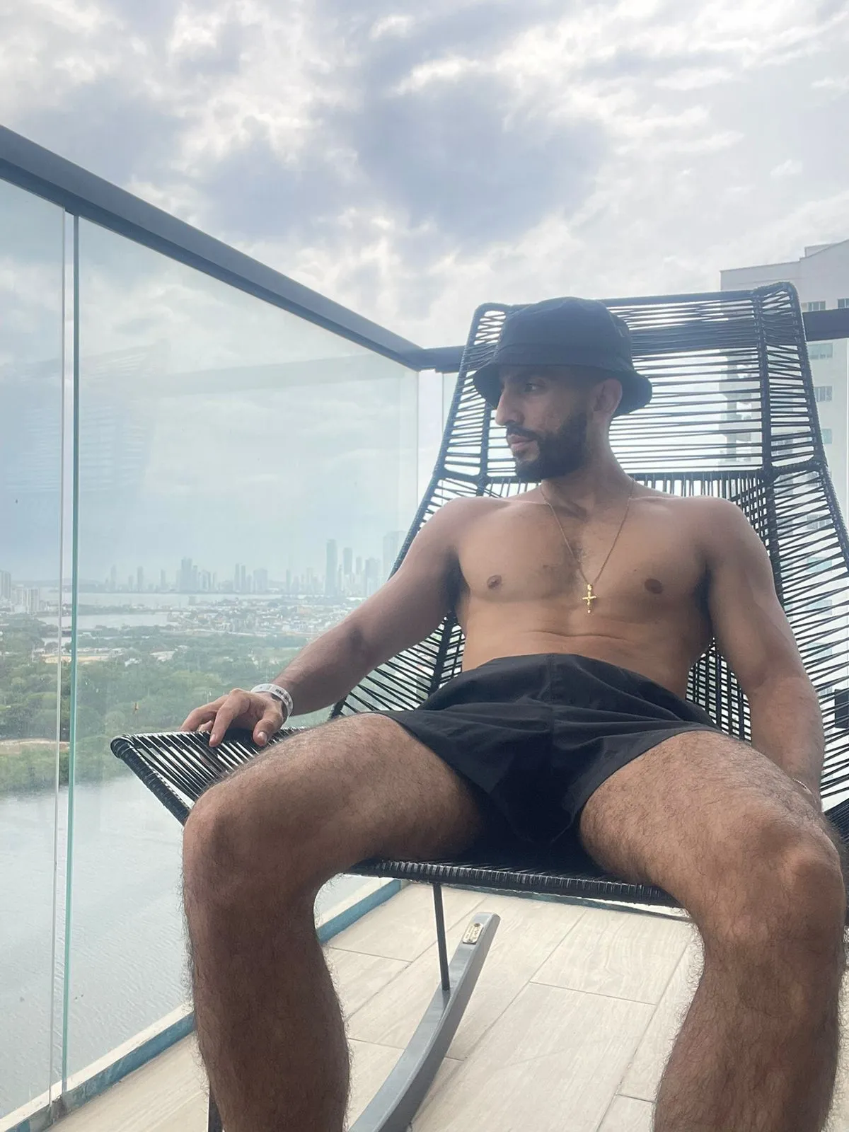 Interprete Yiyooo100 Foto 1