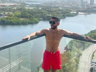 Yiyooo100 cam model profile picture