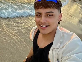 Image de profil du modèle de webcam Luca_Dior