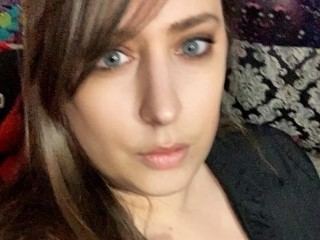 NikkiBanxx20 cam model profile picture