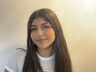 Image de profil du modèle de webcam CamilaMonrooe