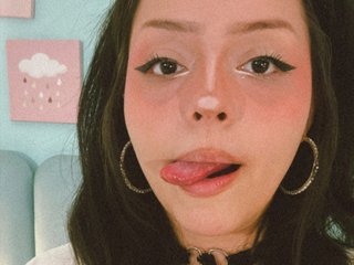 curvyrousi Profilbild des Cam-Modells 