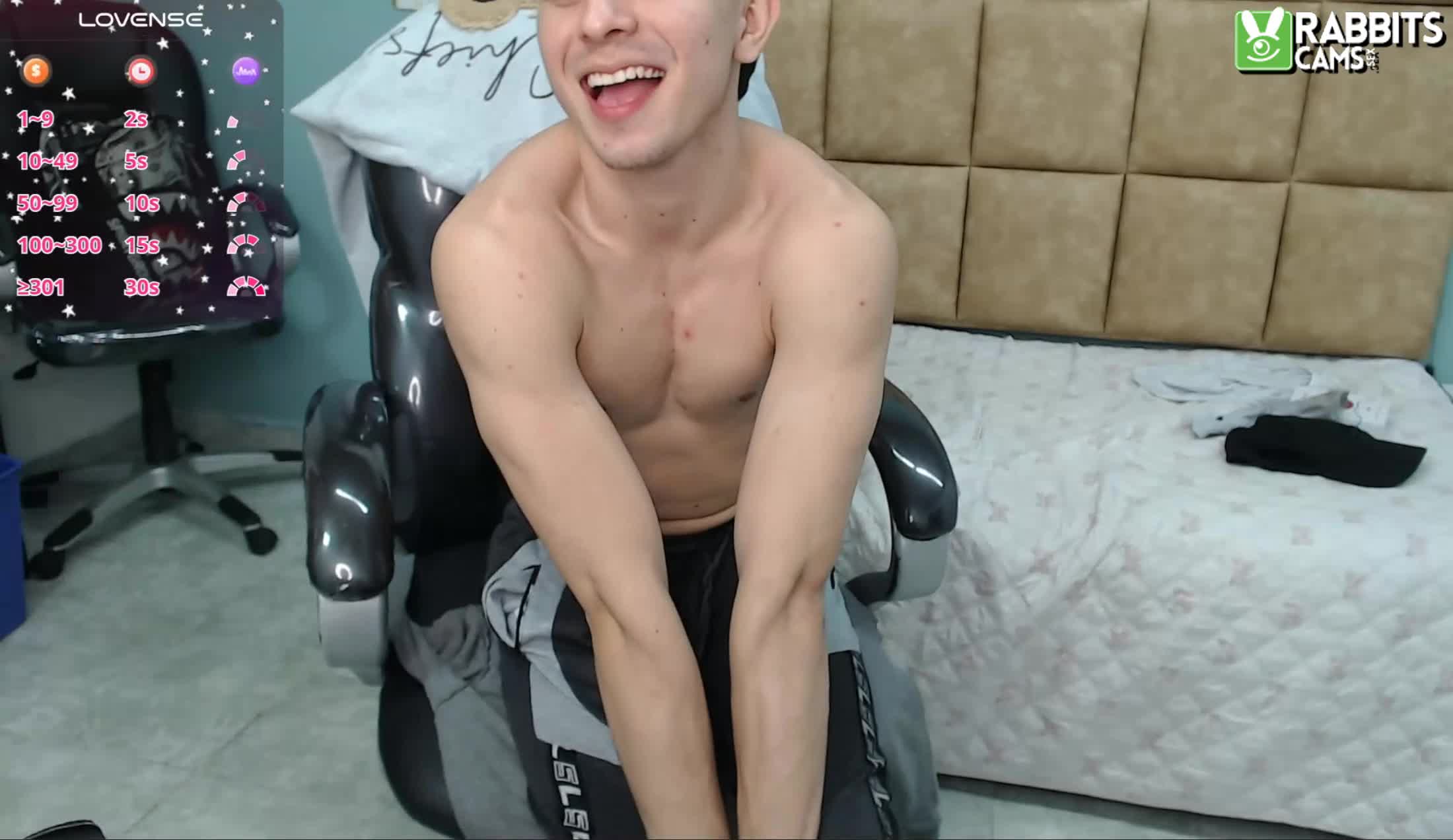 Performer MaxyTwink Video 1