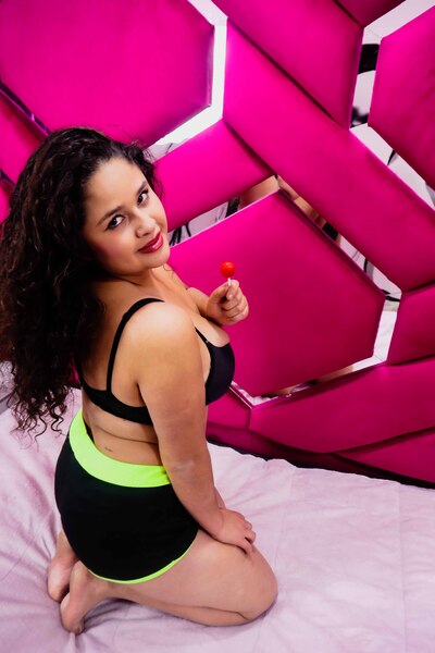 Artist EsmeraldaRoux Foto 1
