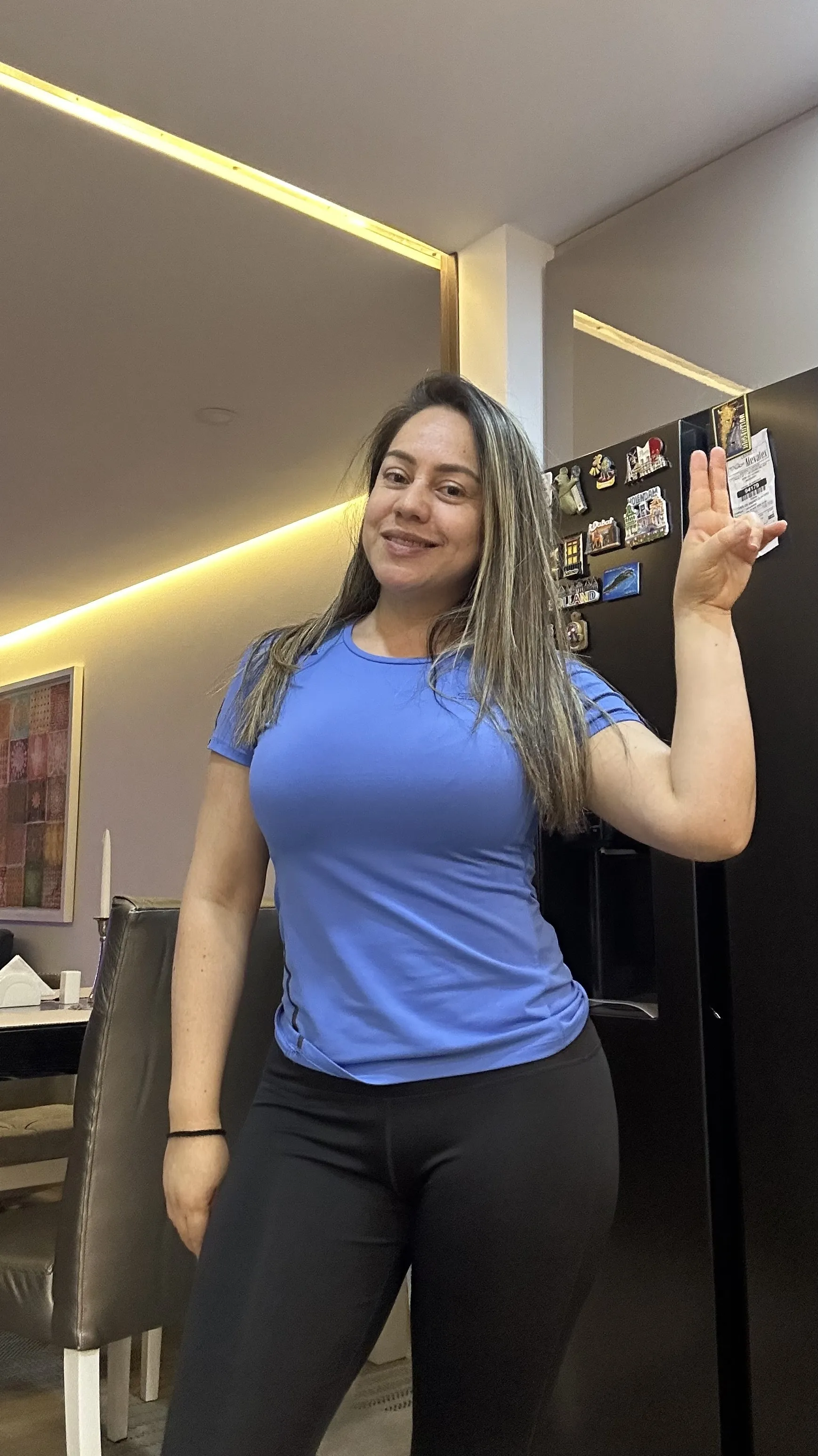 Performer HoneyLove81 Photo 5