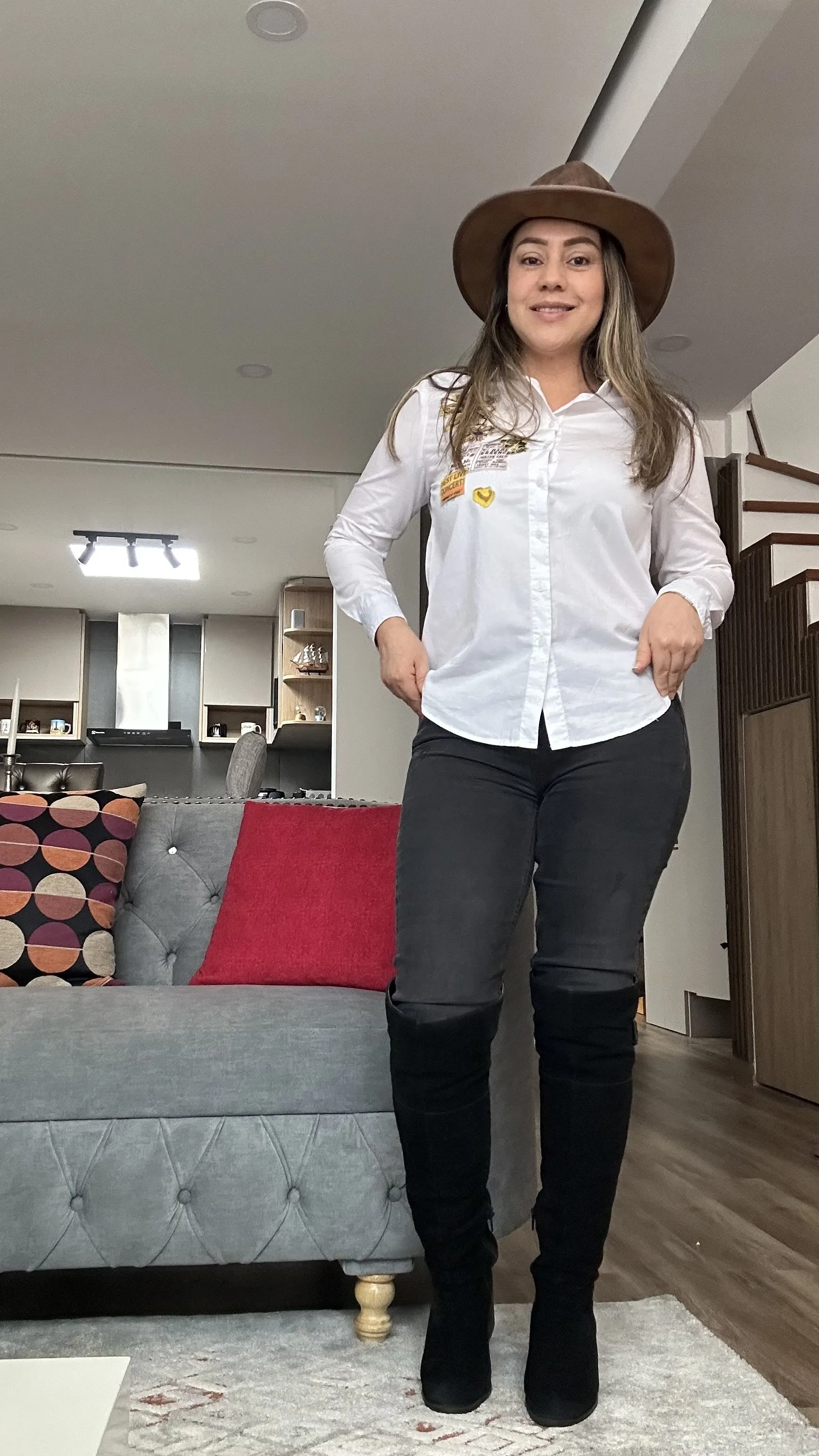 Performer HoneyLove81 Photo 3