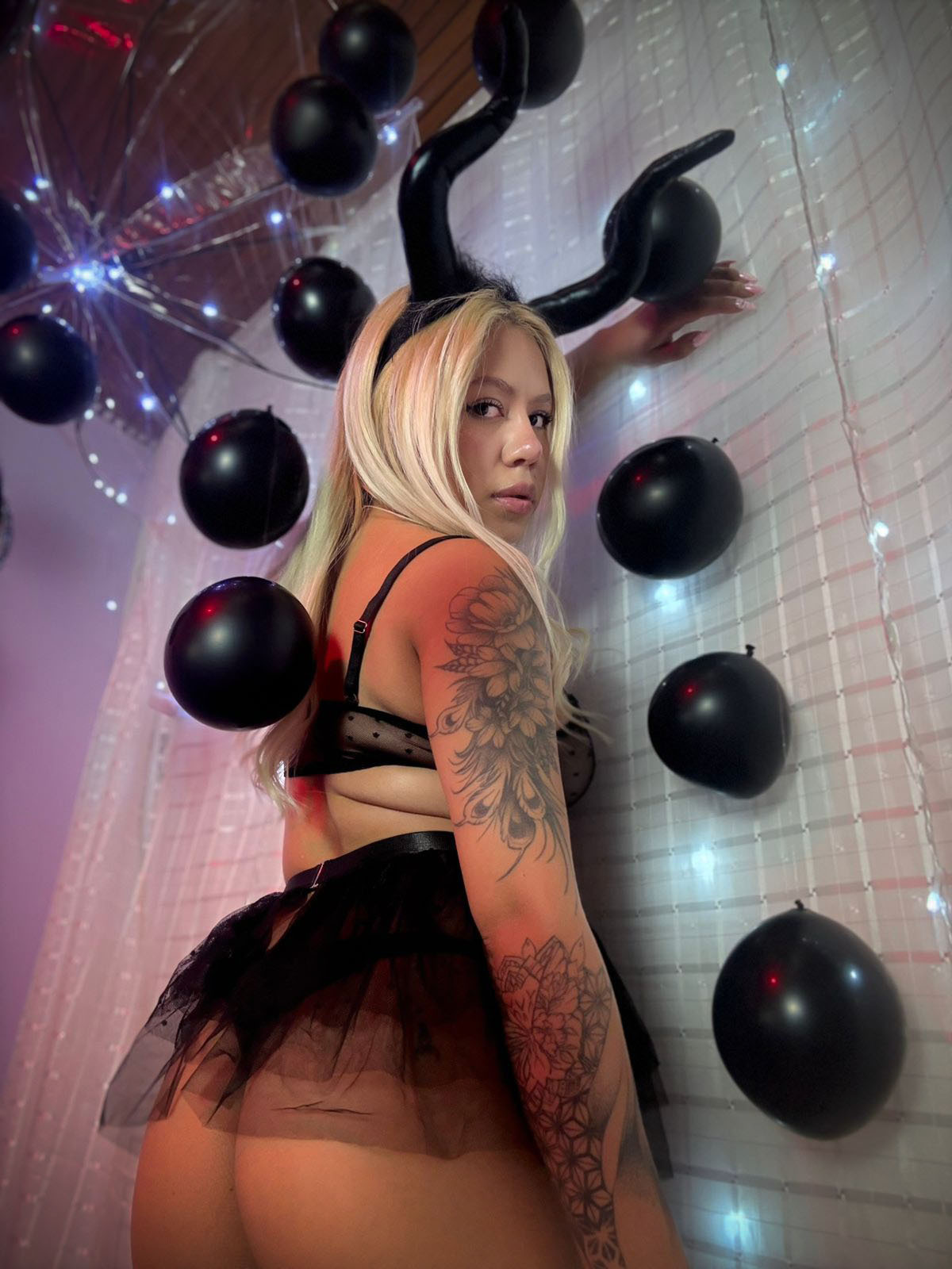 Artiest ConstansBlonde Foto 8