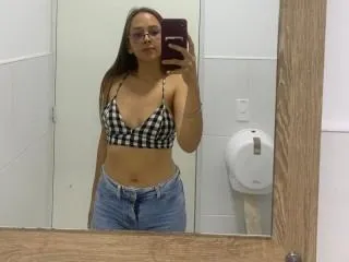 CharlotePerez profilbild på webbkameramodell