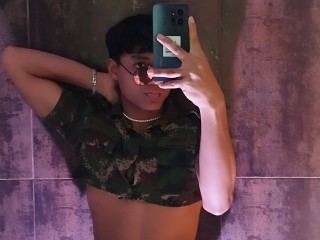 charliekyle profilbild på webbkameramodell