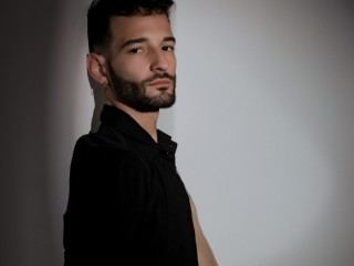 Christopher_saint cam model profile picture