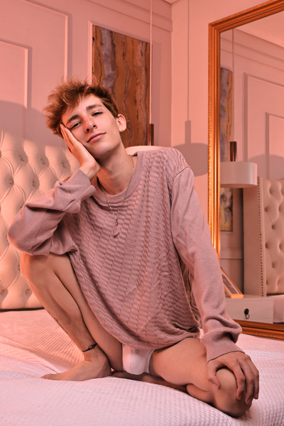 Performer GioValentino Photo 12