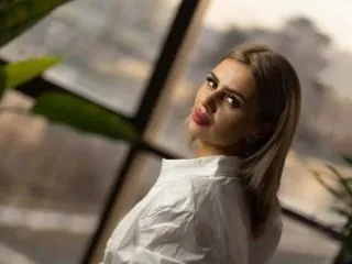 Imagen de perfil de modelo de cámara web de DeniseBanks