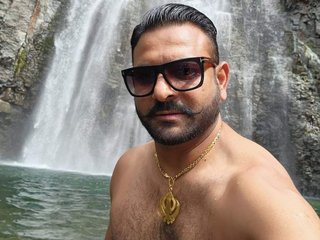 Hotuncut19 profielfoto van cam model