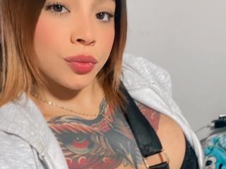 Imagen de perfil de modelo de cámara web de VictoriaJunes