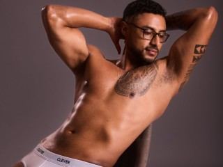 Imagen de perfil de modelo de cámara web de LiamGarcia18