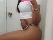 Imagen de perfil de modelo de cámara web de ShaikaStar