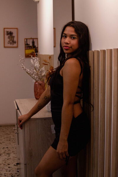 Interprète lyanissWeet Photo 4