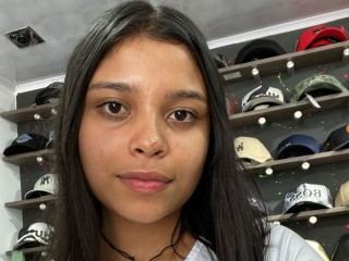 Foto de perfil de modelo de webcam de Kayse 