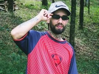 AdamJohnsons profielfoto van cam model