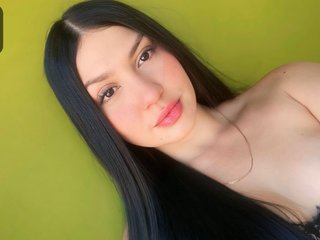 Image de profil du modèle de webcam melani_parker