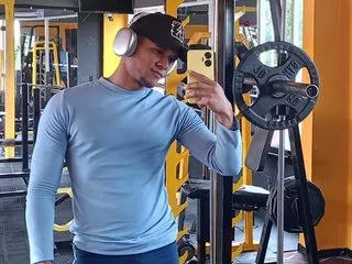 AryJhomson777 profilbild på webbkameramodell