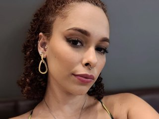 dominamoon profilbild pÄ webbkameramodell