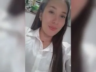 AlyWalker profilbild på webbkameramodell