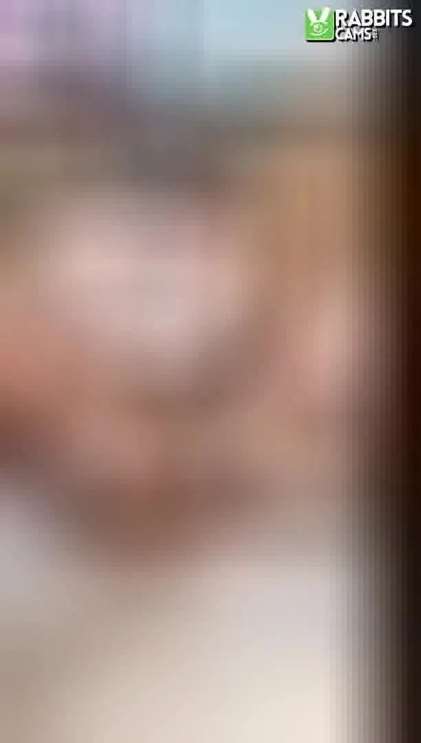 Artist phia_gomez Video 3