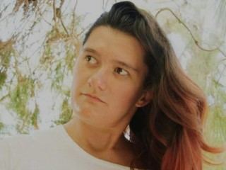 PAULYINNE profilbild på webbkameramodell