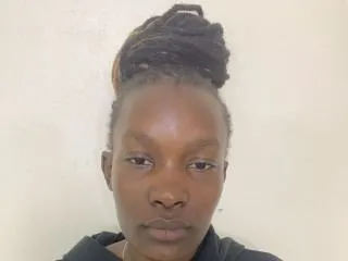 Image de profil du modèle de webcam pussy_queen2001