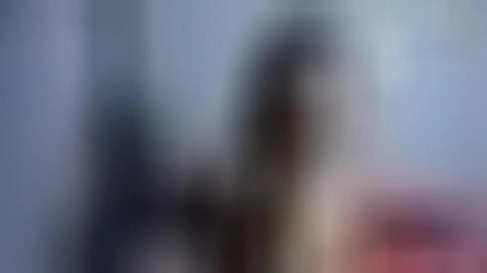 Intérprete ChloeMartinii Video 2