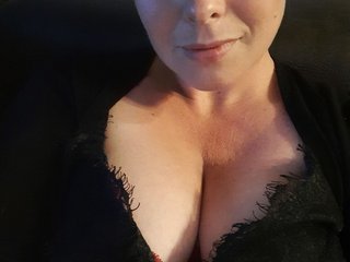 Ella_Blanca179 profilbild på webbkameramodell 