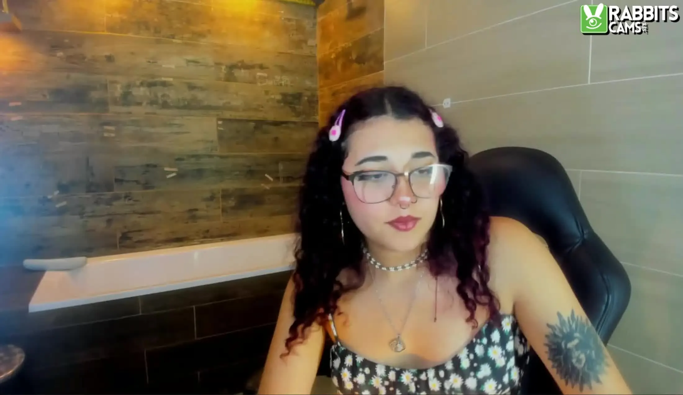 Interprete EvaJohnest Video 2