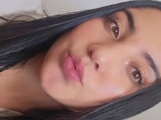 Foto de perfil de modelo de webcam de ThaniaKorz