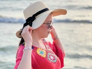 PrettyJenny24 cam model profile picture 