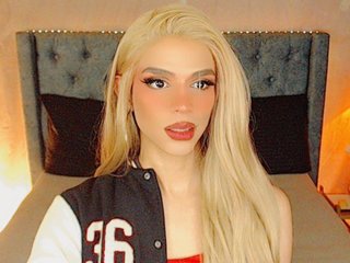 EmaMichaelss18 profilbild på webbkameramodell 