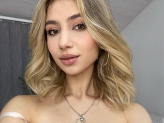 SarahTray Profilbild des Cam-Modells 