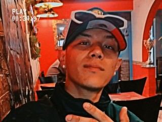 Imagen de perfil de modelo de cámara web de stiwarrxboy