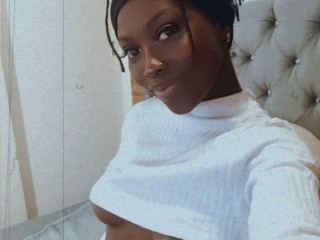 Image de profil du modèle de webcam SashaSmith21