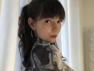 Image de profil du modèle de webcam KiraHellyer