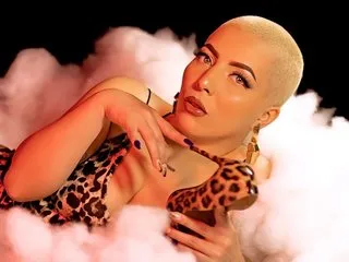 Imagen de perfil de modelo de cámara web de CaamilaChain