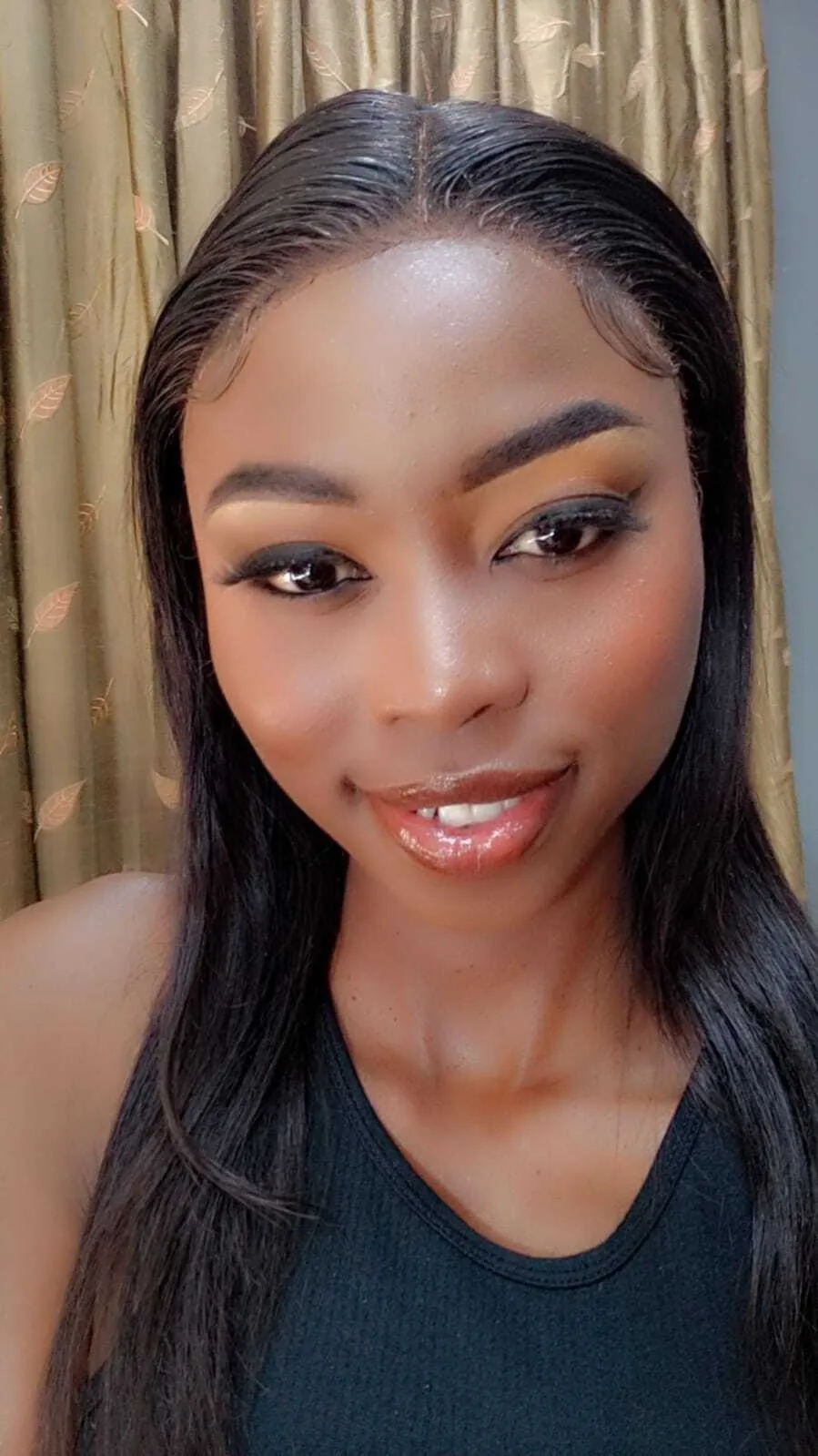 Interprete TinyWhoreX35 Foto 1